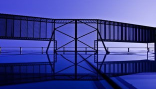 开云app-传控型中卫是否更适合高节奏比赛环境，控卫传球 视频