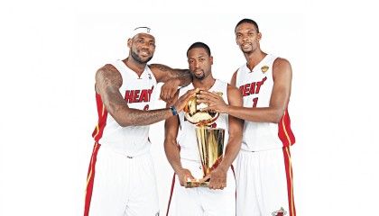 开运体育-“新加坡2025游泳锦标赛：水上芭蕾选手全力拼搏”